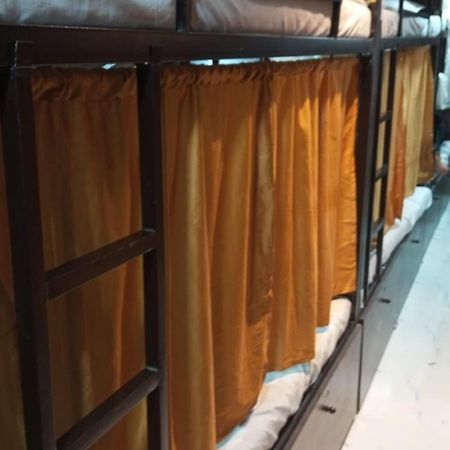 Golden View Dormitory Hotel Mumbai Exterior foto